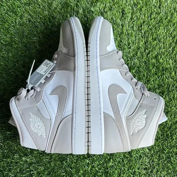 AIR JORDAN 1 MID Linen size 9.5 - Picture 3 of 10